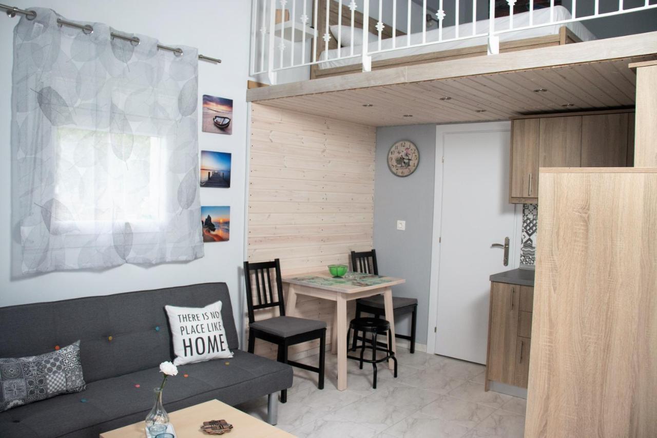 Filippou Luxury Apartments Флогита Экстерьер фото