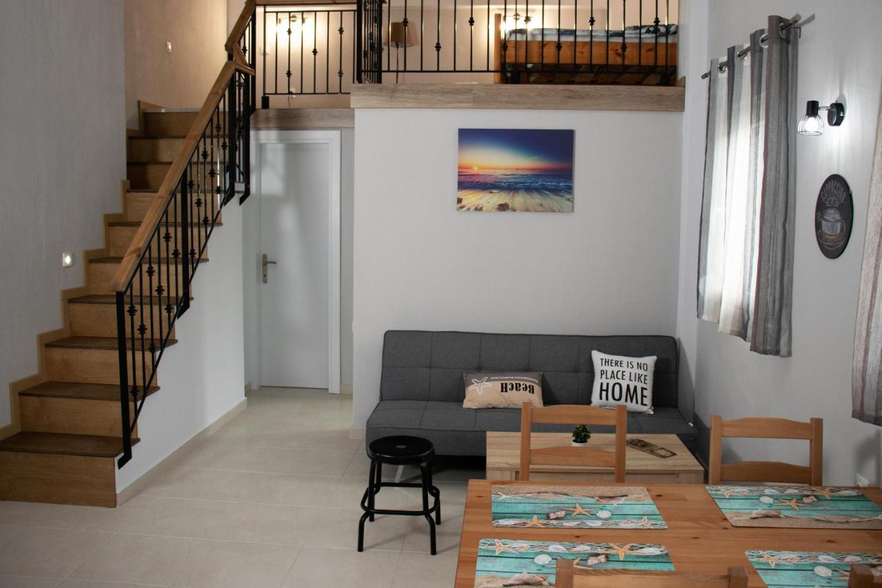 Filippou Luxury Apartments Флогита Экстерьер фото