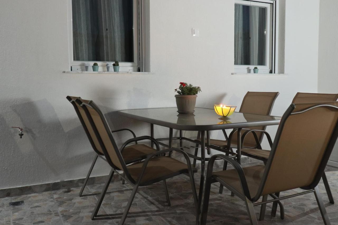 Filippou Luxury Apartments Флогита Экстерьер фото